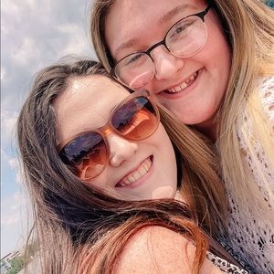 Meet your Posher, Allie